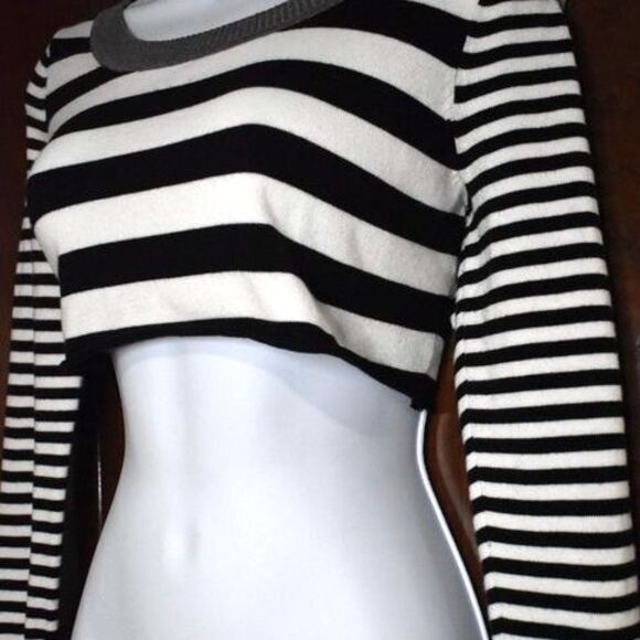 Striped Cropped Long Sleeve Sweater Size Small Soft Comfy - Picture 5 of 10